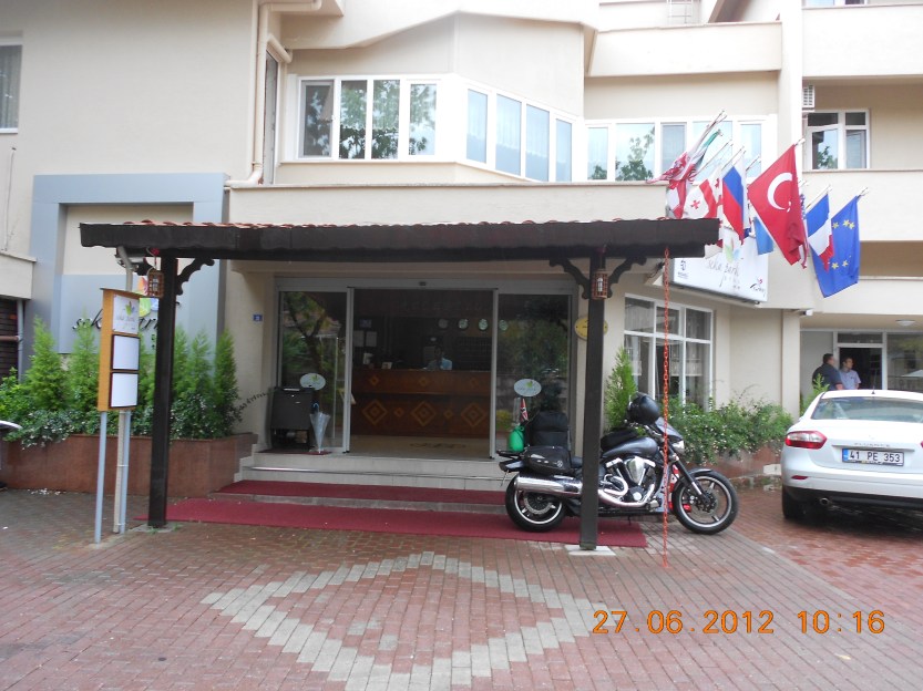 Outside the hotel in Istanbul På utsiden av hotellet i Istanbul