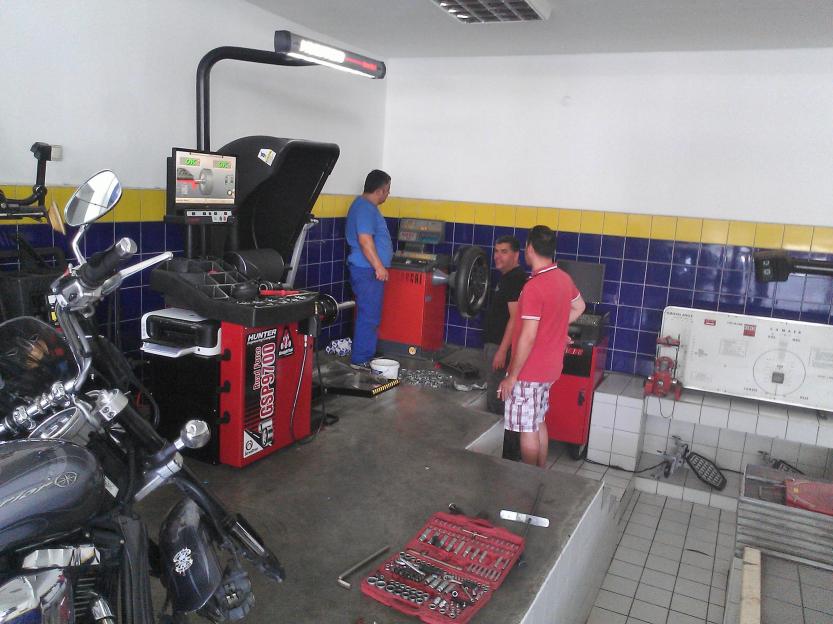 KARAYOL LASTIK change tires on my Warrior KARAYOL LASTIK skifter dekk på min Warrior