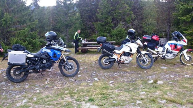 BMW F800GS Trophy , Kawasaki KLE500 og Honda 750 Africa Twin