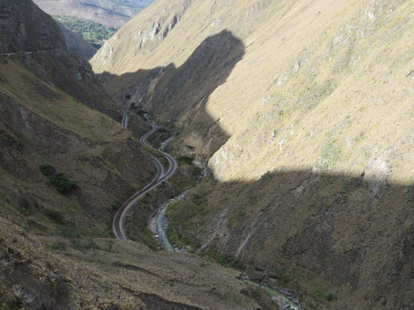 Alausi – The Devil’s Nose